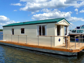 House Boat Jabel